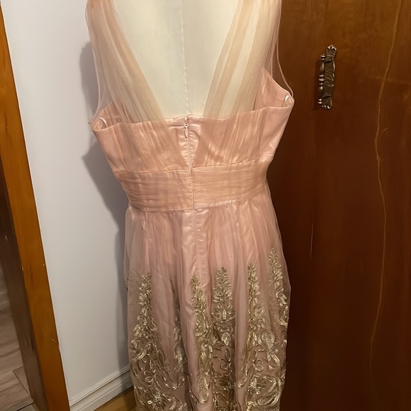 NEW Decode dress with tags - Picture 3 of 7